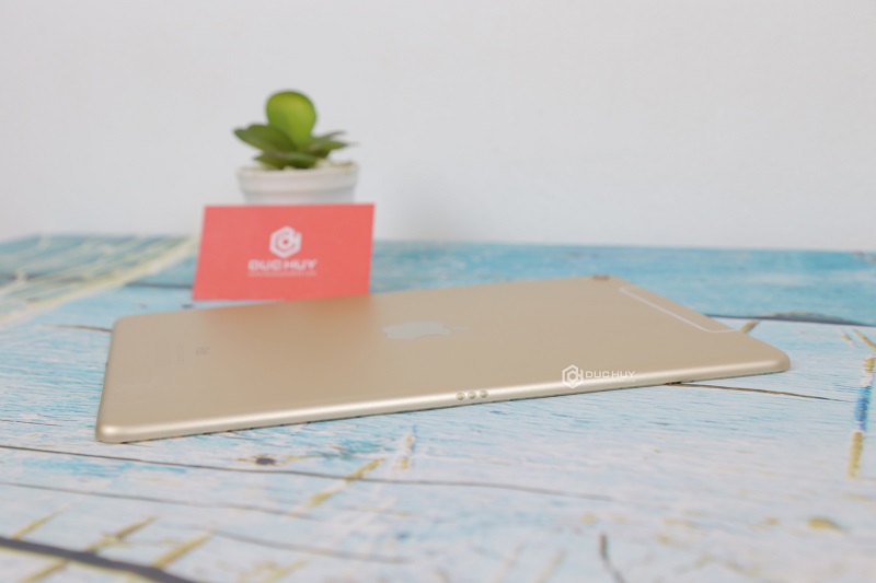đánh giá Vuaboss liên minh giải trí 1 thế giới iPad Pro 9.7 inches cũ 2016