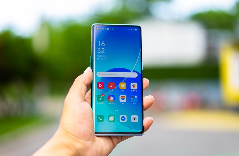 Vuaboss đến từ Dubai OPPO Reno6 Pro+
