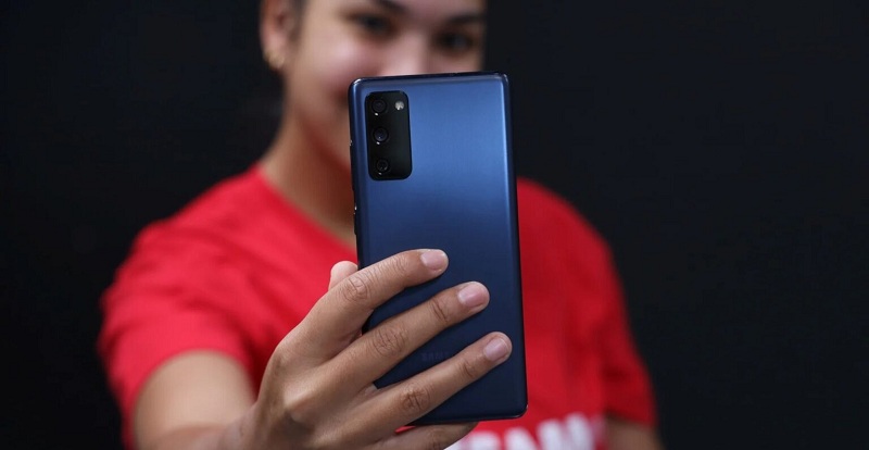 Vuaboss đến từ Dubai S20 FE
