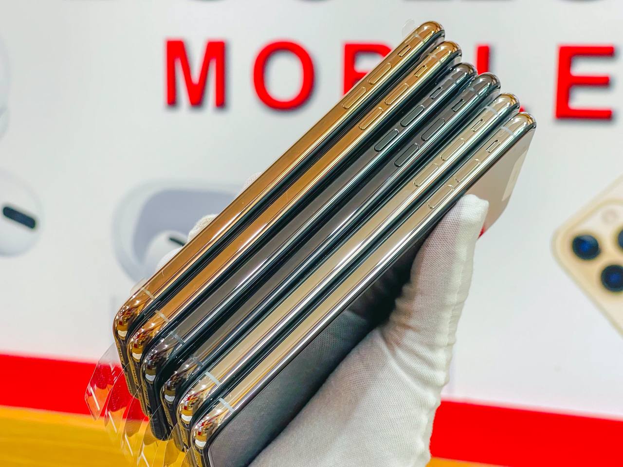 Cạnh iPhone XS Max 64GB Mới