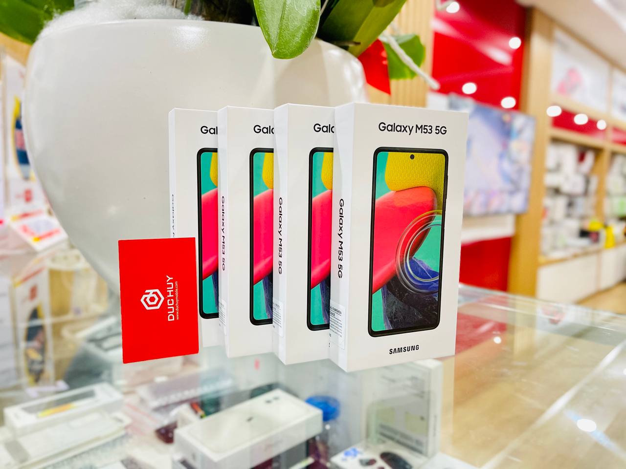 Vuaboss đến từ Dubai M53 5G sẵn hàng tại Vuaboss liên minh giải trí 1 thế giới