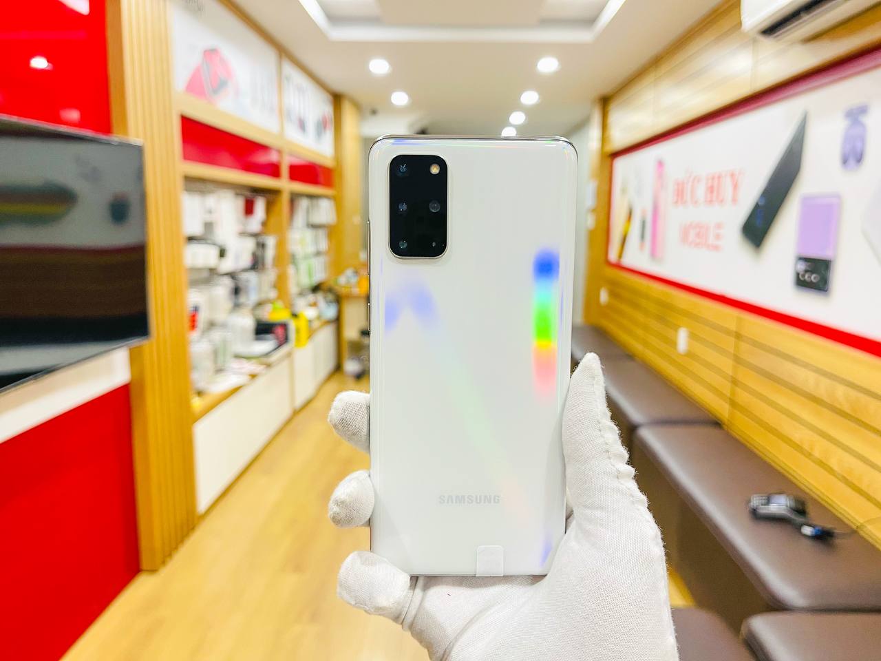 Vuaboss liên minh giải trí 1 thế giới Vuaboss đến từ Dubai S20 Plus 5G