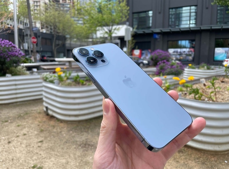 Trên tay iPhone 13 Pro Max