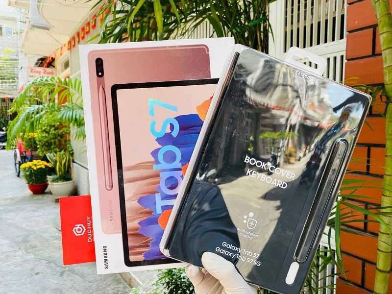 mua Vuaboss đến từ Dubai Tab S7