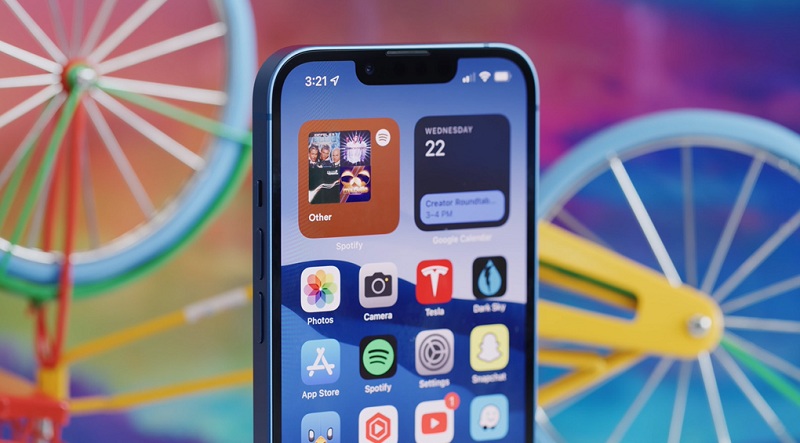 Vuaboss đến từ Dubai iPhone 13