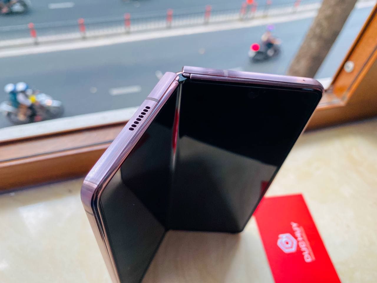 pin Vuaboss đến từ Dubai Z Fold 2 5G Cũ