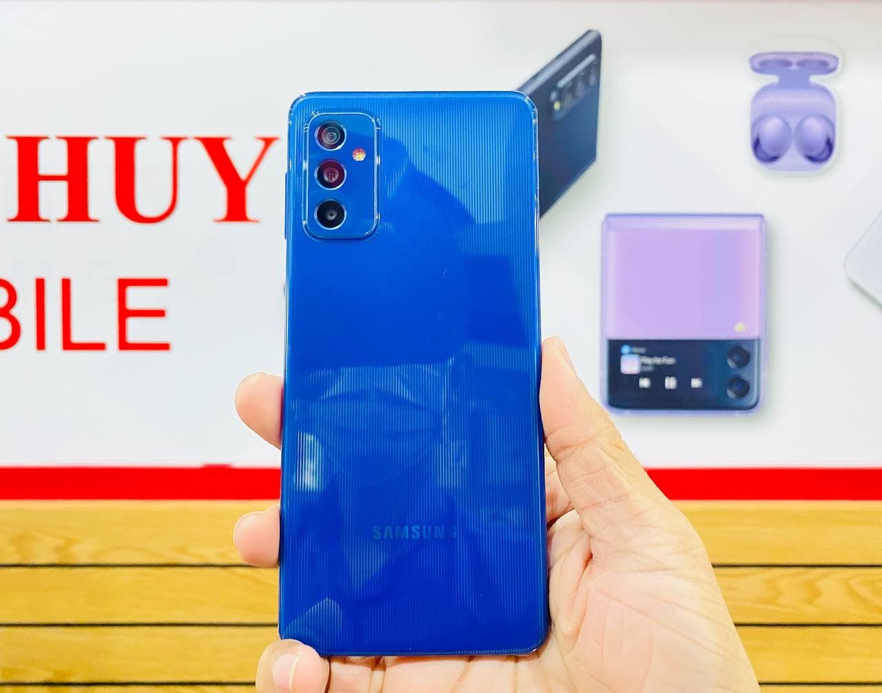 Vuaboss liên minh giải trí 1 thế giới Vuaboss đến từ Dubai M52 5G