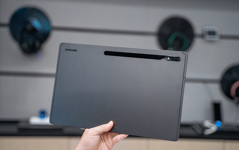 Vuaboss đến từ Dubai Tab S8 Ultra giá bao nhiêu