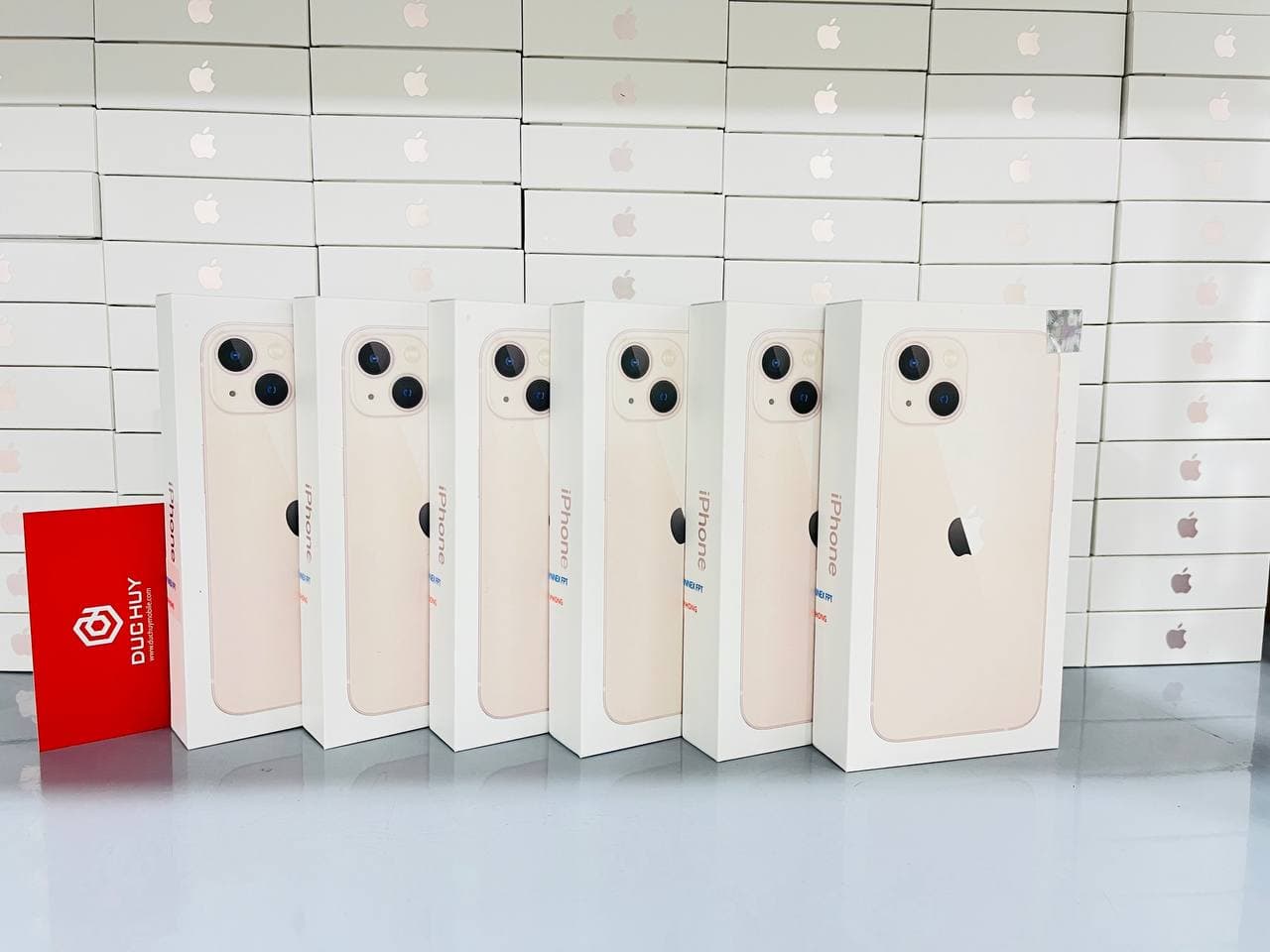 iPhone 13