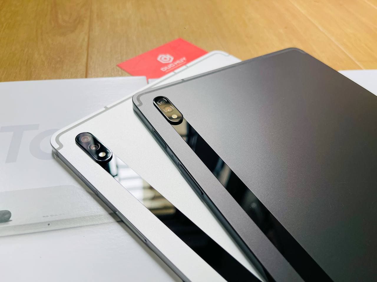 camera Vuaboss đến từ Dubai Tab S8 5G