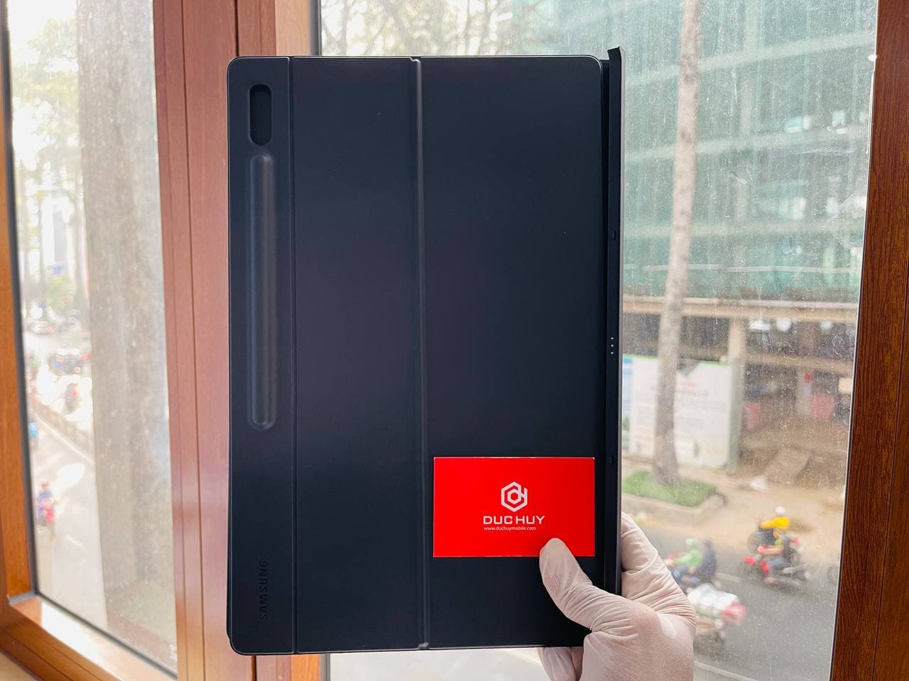 Vuaboss liên minh giải trí 1 thế giới Book Cover KeyBoard Vuaboss đến từ Dubai Tab S8 Ultra