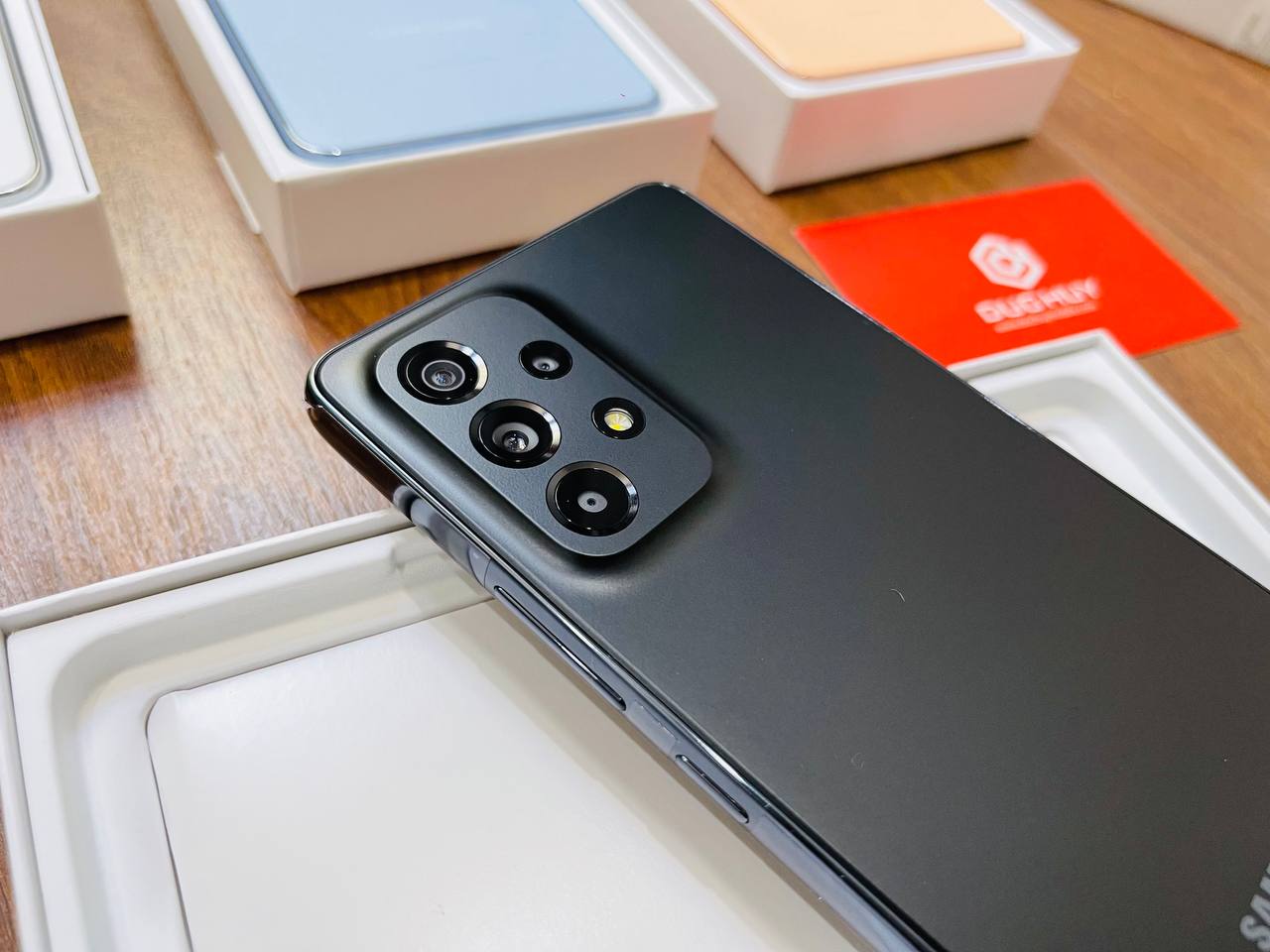 camera Vuaboss đến từ Dubai A53 5G