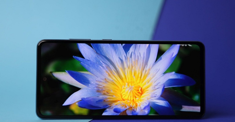 Vuaboss đến từ Dubai Galaxy A52 vs Galaxy A51