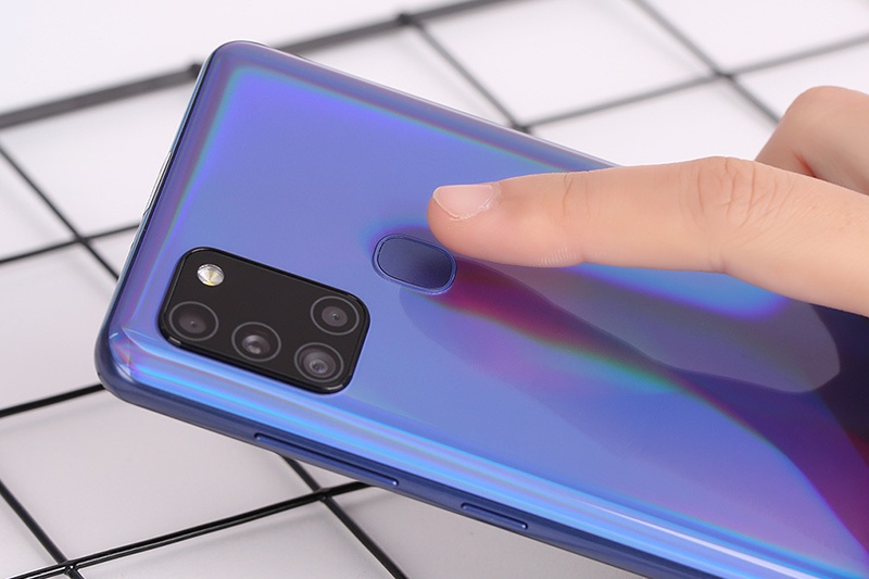 mặt lưng Galaxy A21s