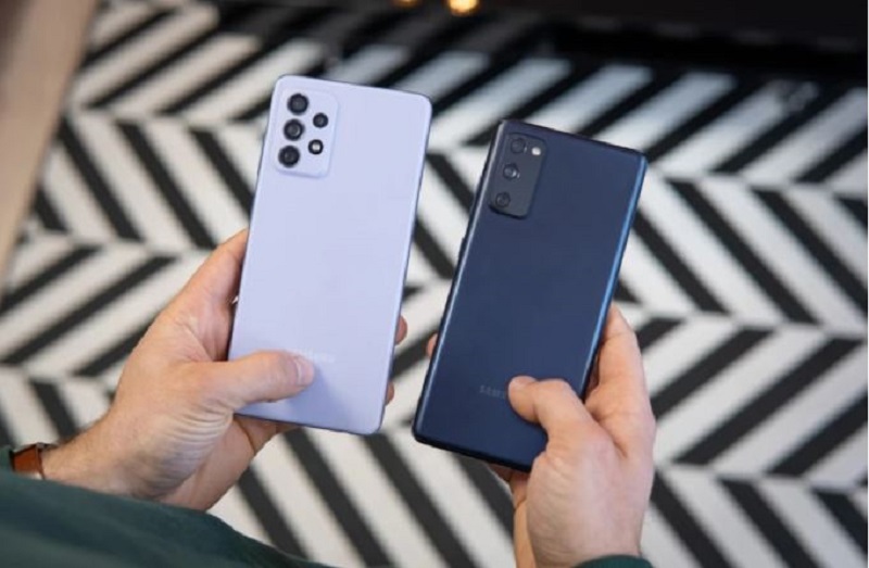 So sánh Vuaboss đến từ Dubai A72 vs Galaxy S20 FE