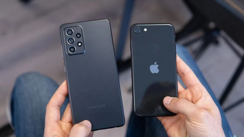 So sánh Galaxy A52 vs iPhone SE 2020
