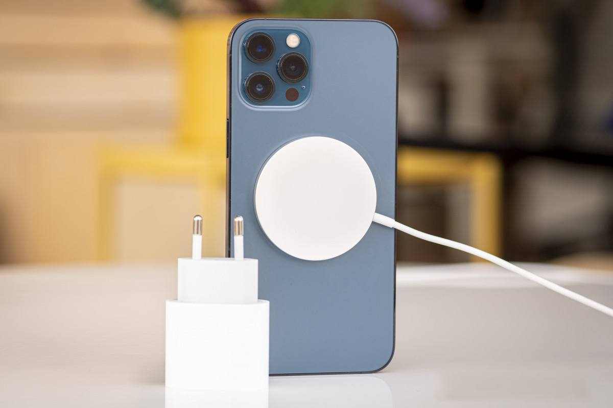 pin-iphone-12-pro-max