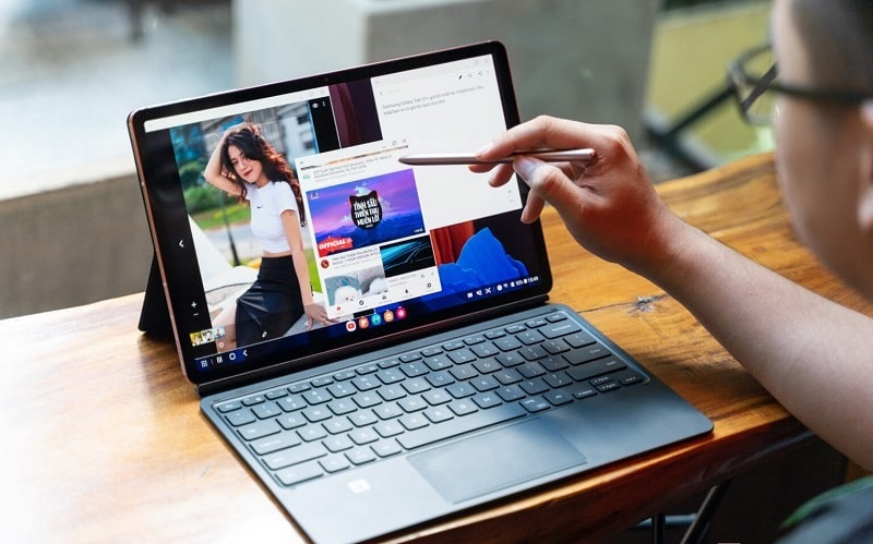 Làm việc vưới iPad Air 4