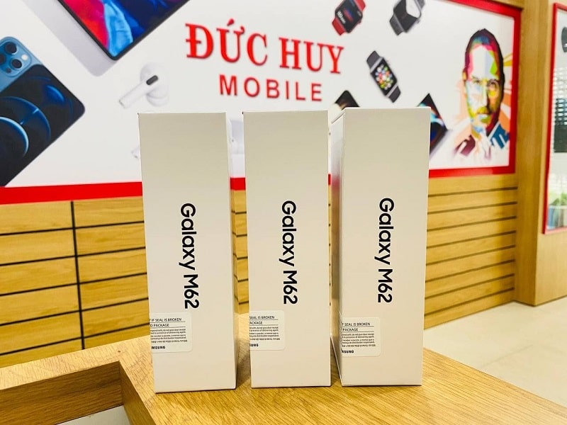 Fullbox Vuaboss đến từ Dubai M62