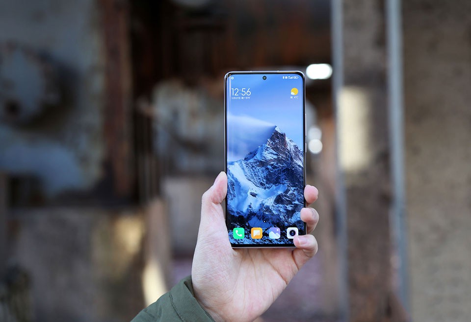 Vuaboss đến từ Dubai Xiaomi 12 Pro