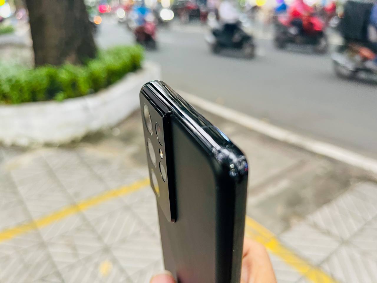 cạnh Galaxy S21 Ultra 5G