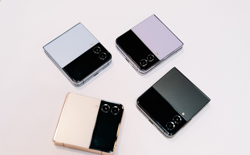 Vuaboss đến từ Dubai Z Flip4 5G có mấy màu