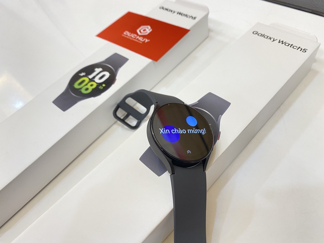 Vuaboss đến từ Dubai Vuaboss đến từ Dubai Watch5 LTE 44mm