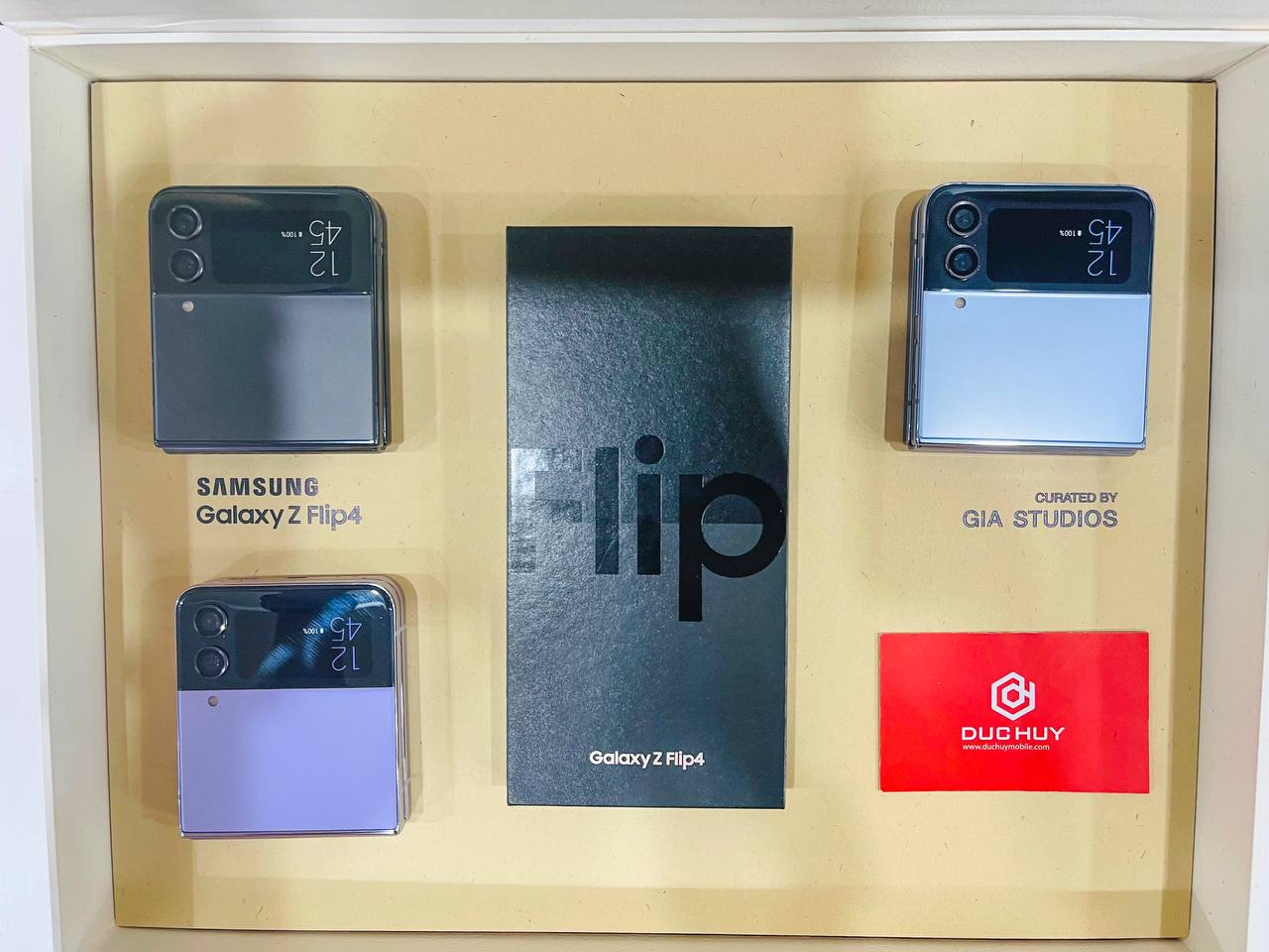 Galaxy Z Flip4 5G Flex Mode Collection sẵn hàng 