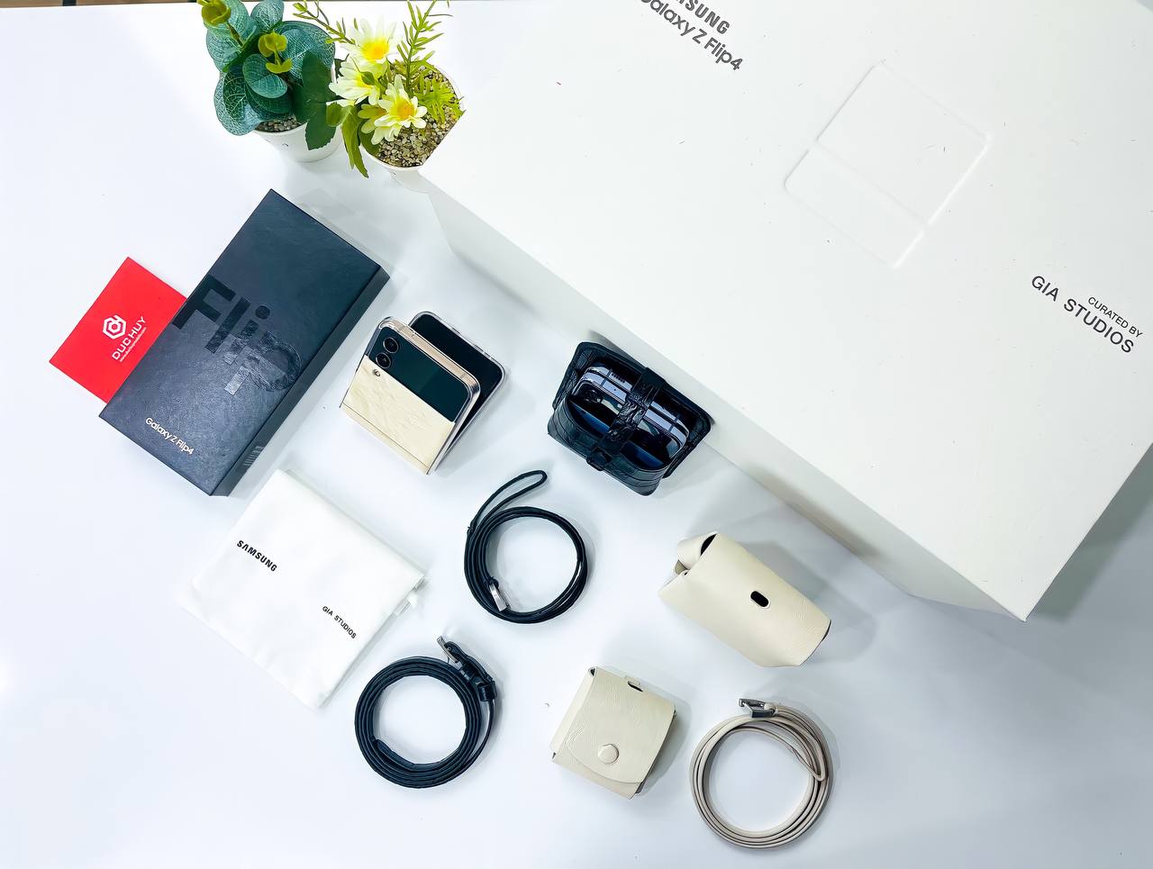 Galaxy Z Flip4 5G đặc biệt 