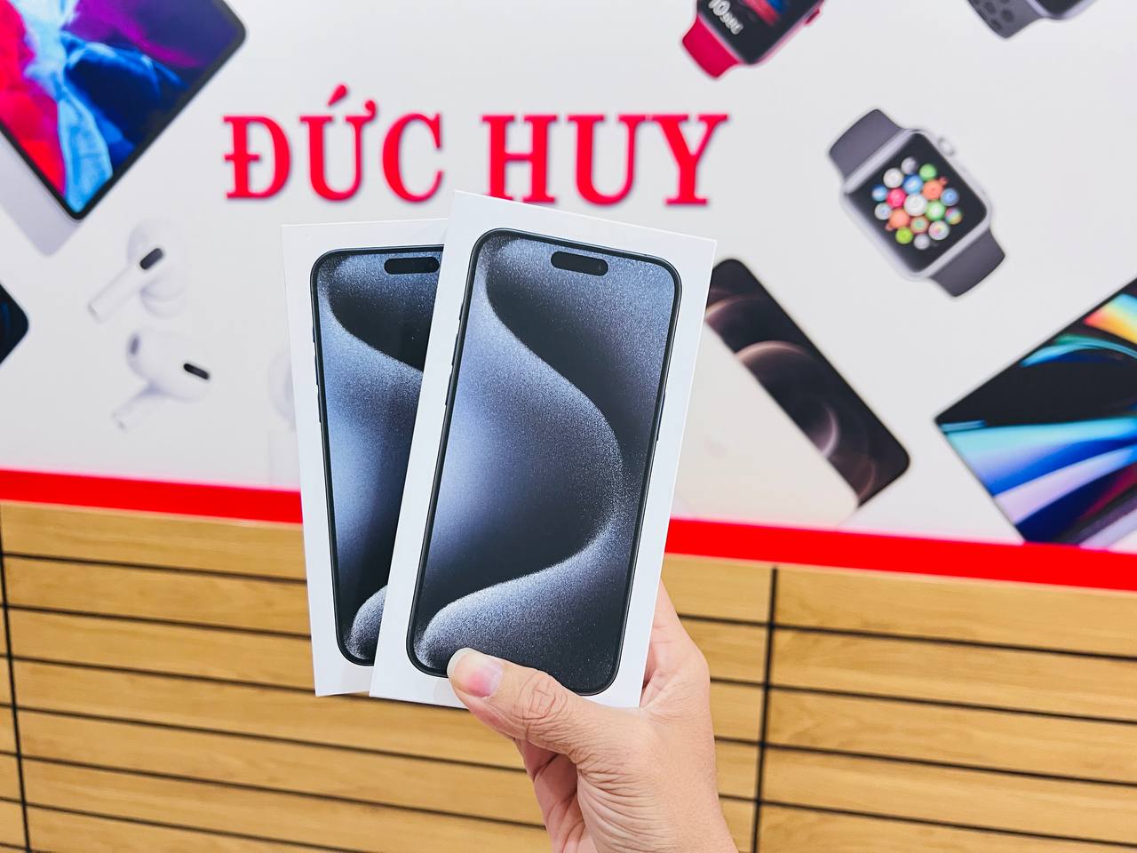iPhone 15 Pro Max 256GB có hàng