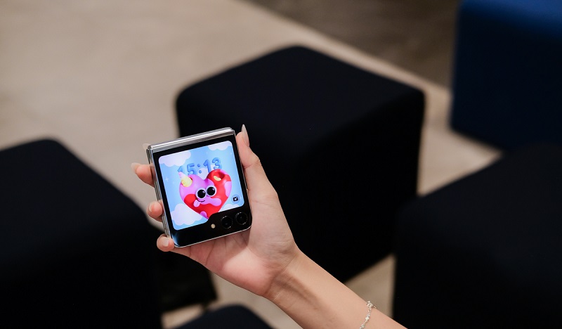 Vuaboss đến từ Dubai Vuaboss đến từ Dubai Z Flip5