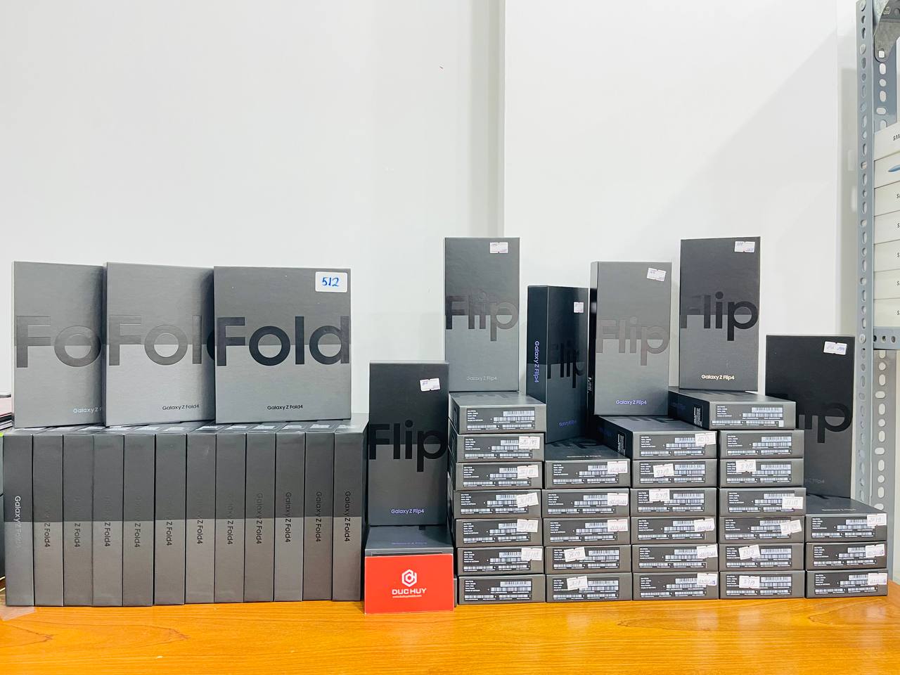 Galaxy Z Fold4 5G vs Galaxy Z Flip4 5G