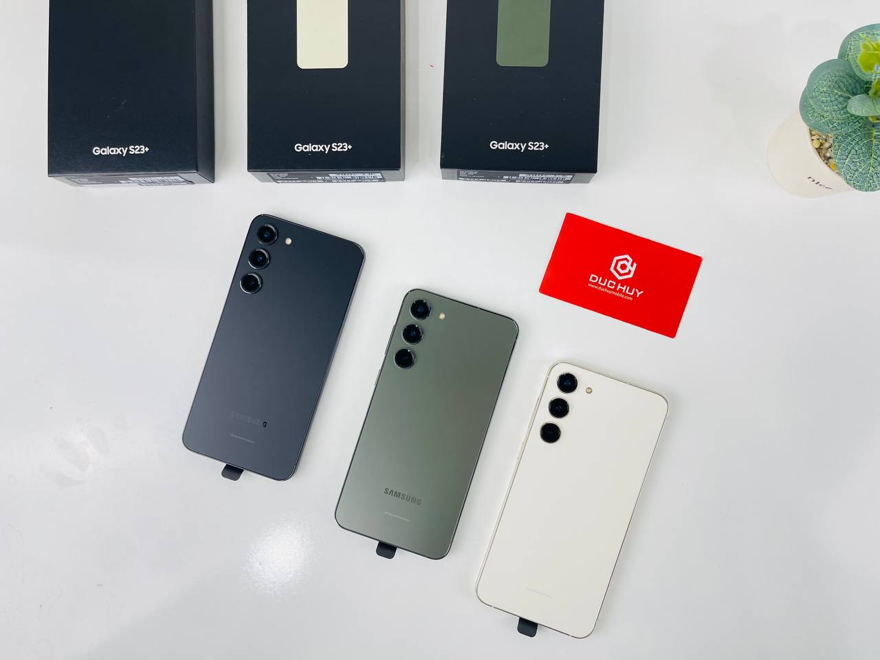 Vuaboss đến từ Dubai S23 Plus 5G tại Vuaboss liên minh giải trí 1 thế giới