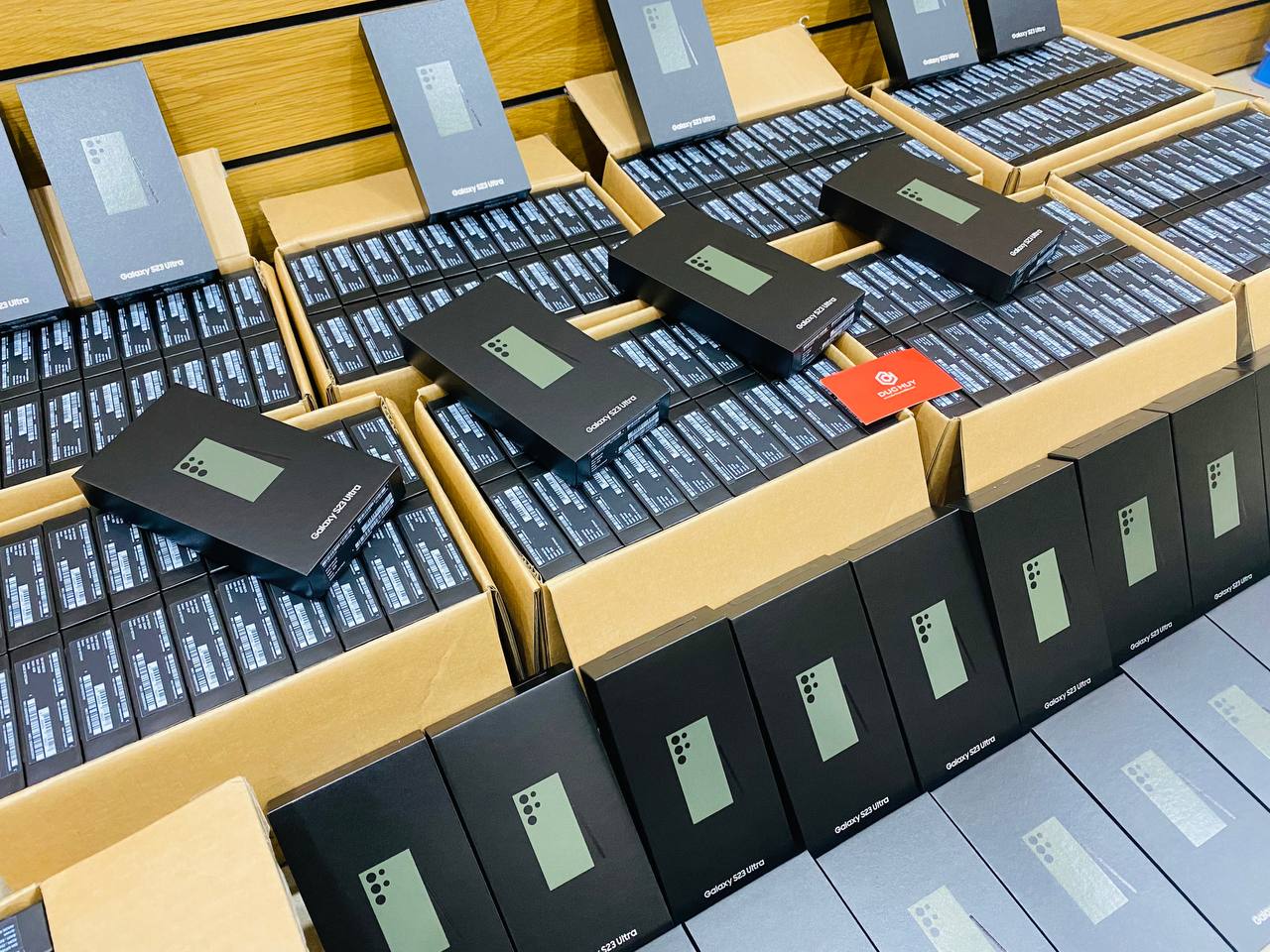 Giá bán Vuaboss đến từ Dubai S23 Ultra 5G hấp dẫn