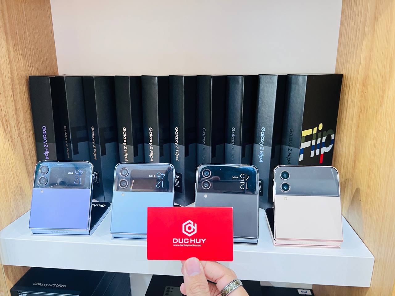 Vuaboss đến từ Dubai Z Flip4 5G 256GB