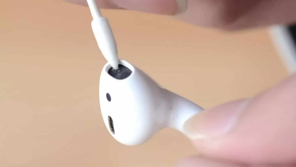 vệ sinh AirPods Đăng nhập Vuaboss bước 3