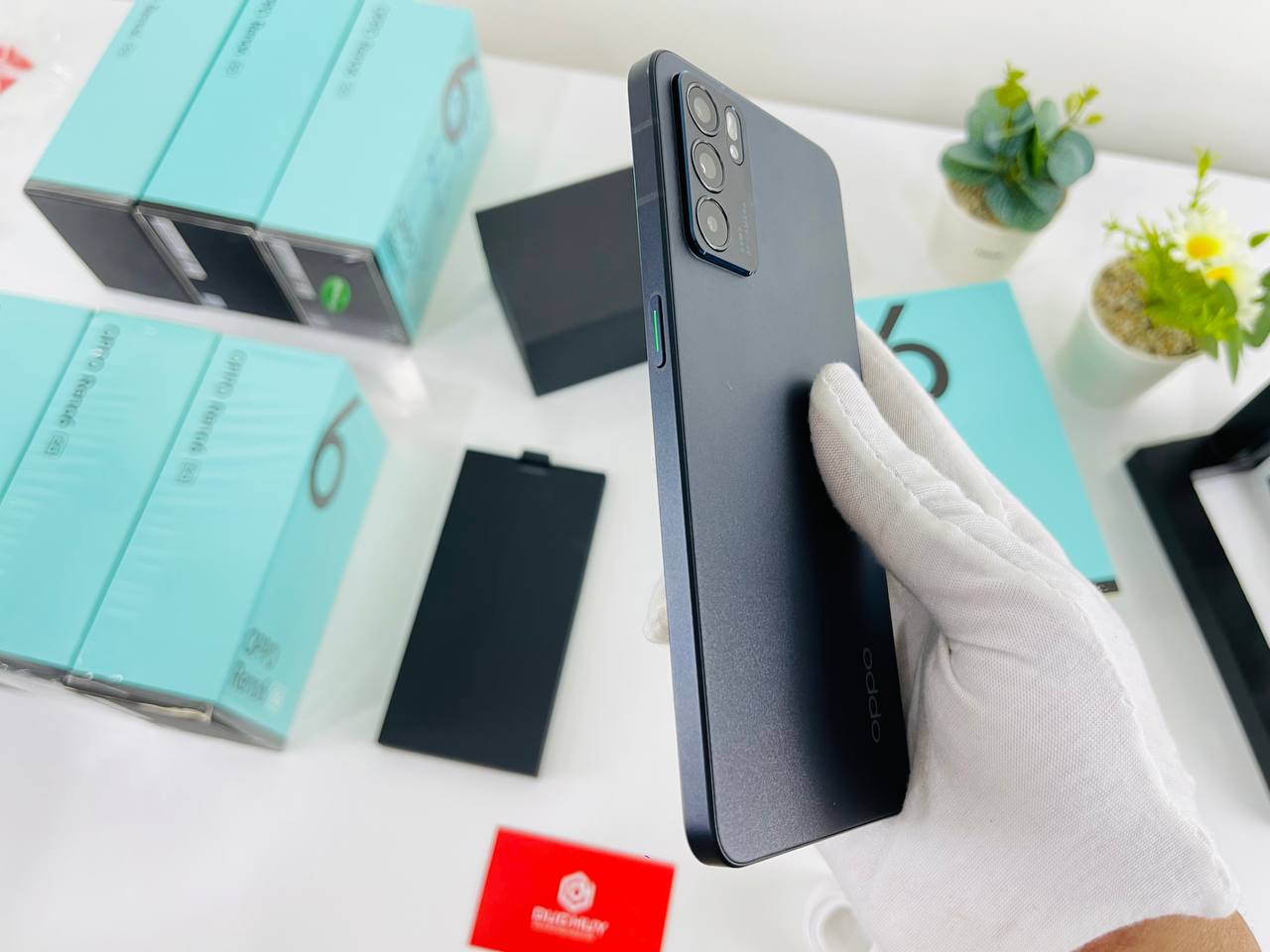 Cạnh OPPO Reno6 5G cũ