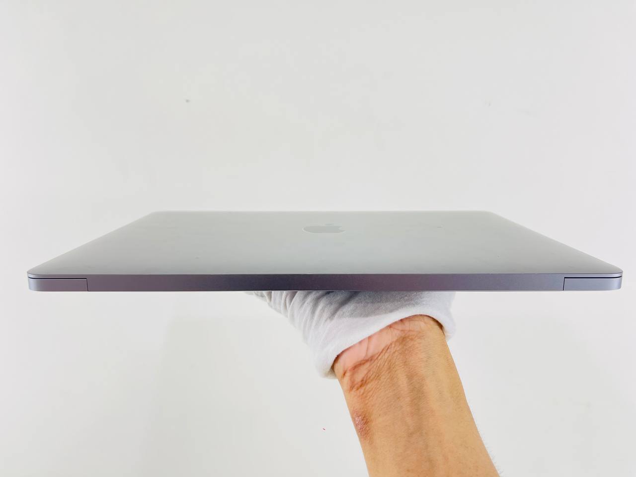 mua MacBook Air M1 256GB 2020 cũ