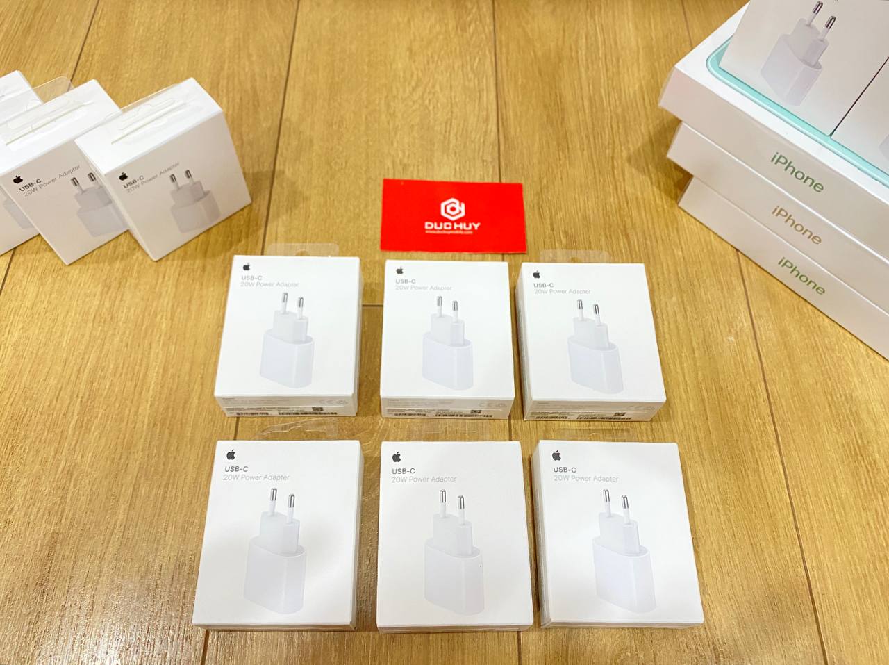 Vuaboss liên minh giải trí 1 thế giới Củ Sạc Nhanh iPhone 20W Type-C 