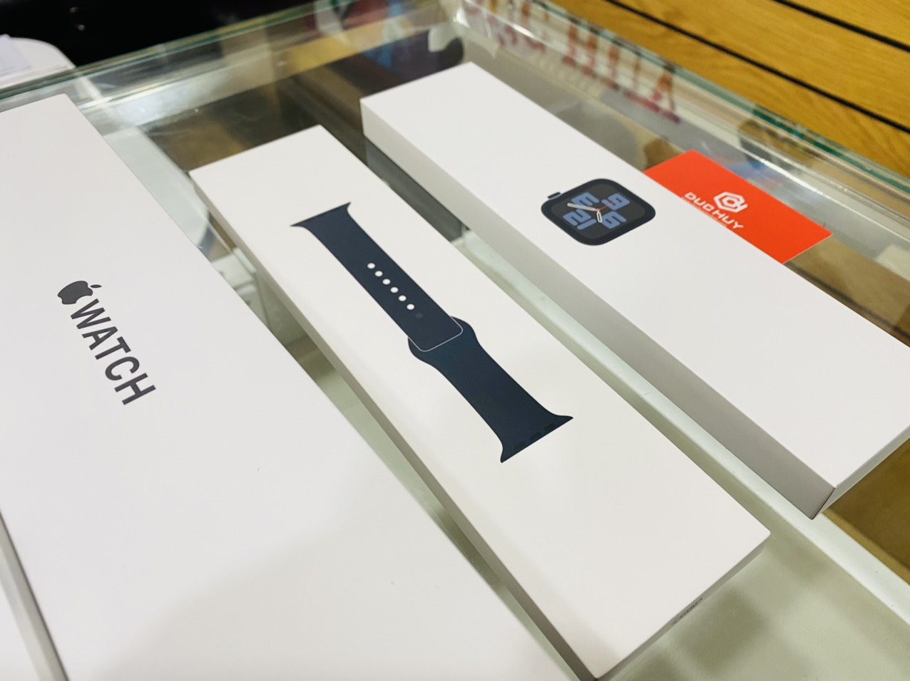 Vuaboss liên minh giải trí 1 thế giới Apple Watch SE (2022) 40mm (GPS)