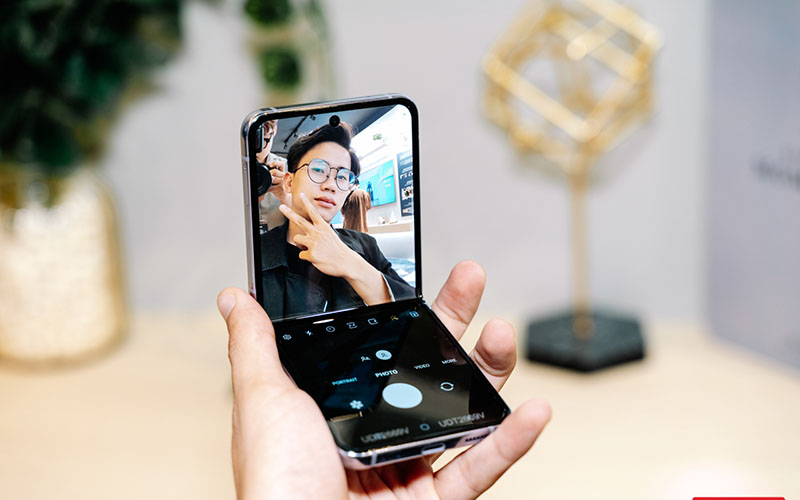 Chụp ảnh trên Galaxy Z Flip4