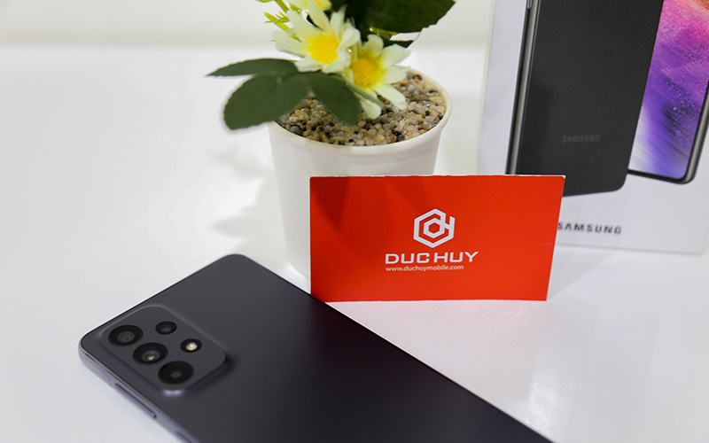 Camera Vuaboss đến từ Dubai A73 5G