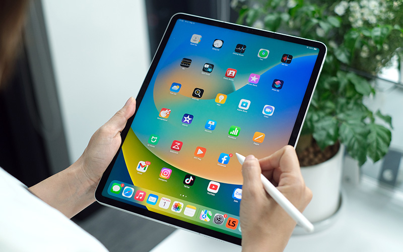 Bút iPad Pro 11 inch M2 2022 128GB WiFi 