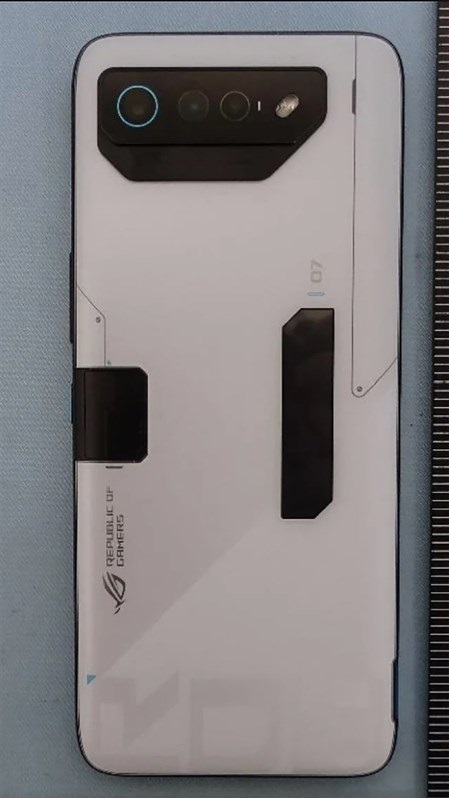 Vuaboss liên minh giải trí 1 thế giới ASUS ROG Phone 7