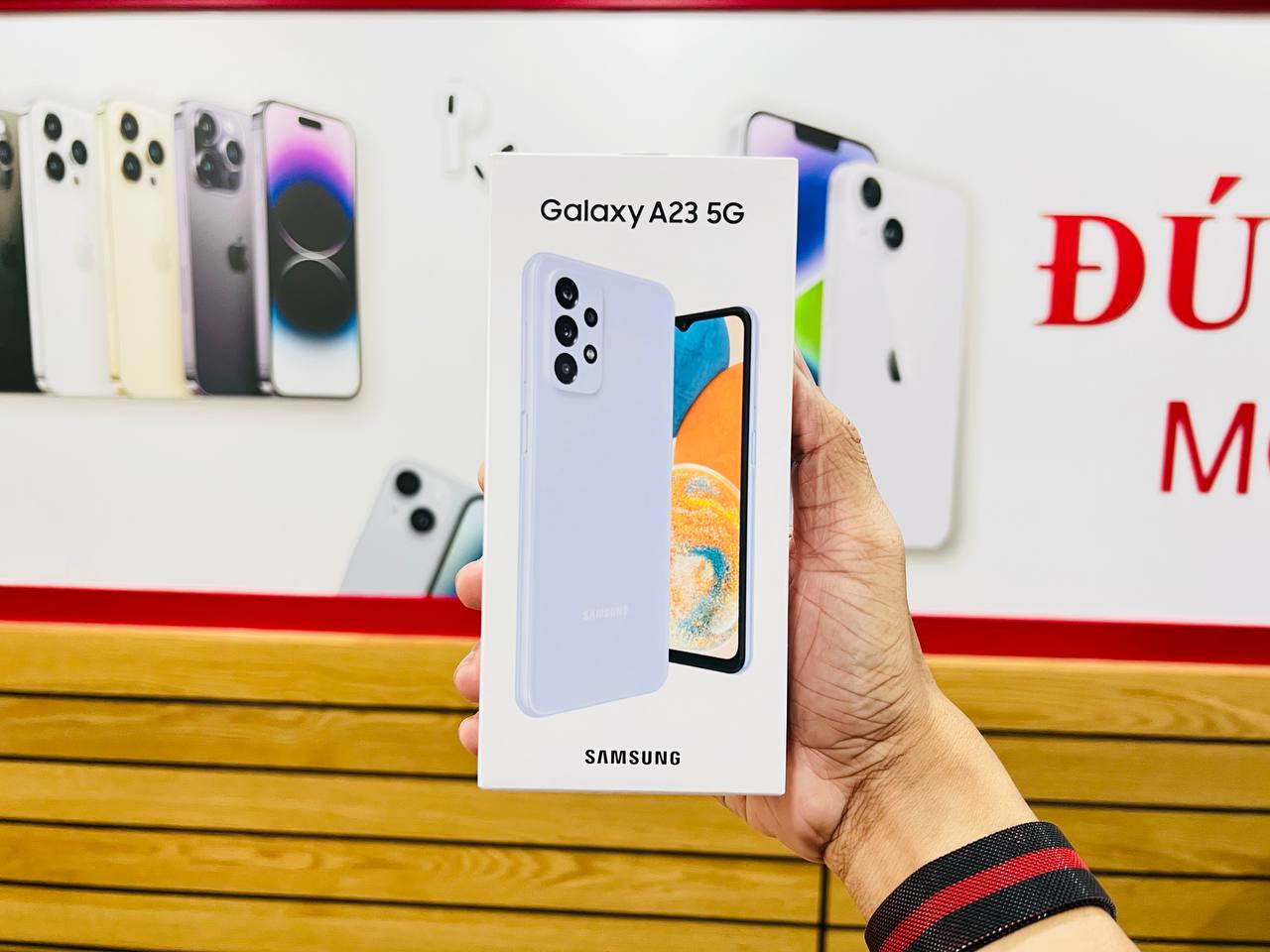  Vuaboss đến từ Dubai A23 5G sẵn hàng