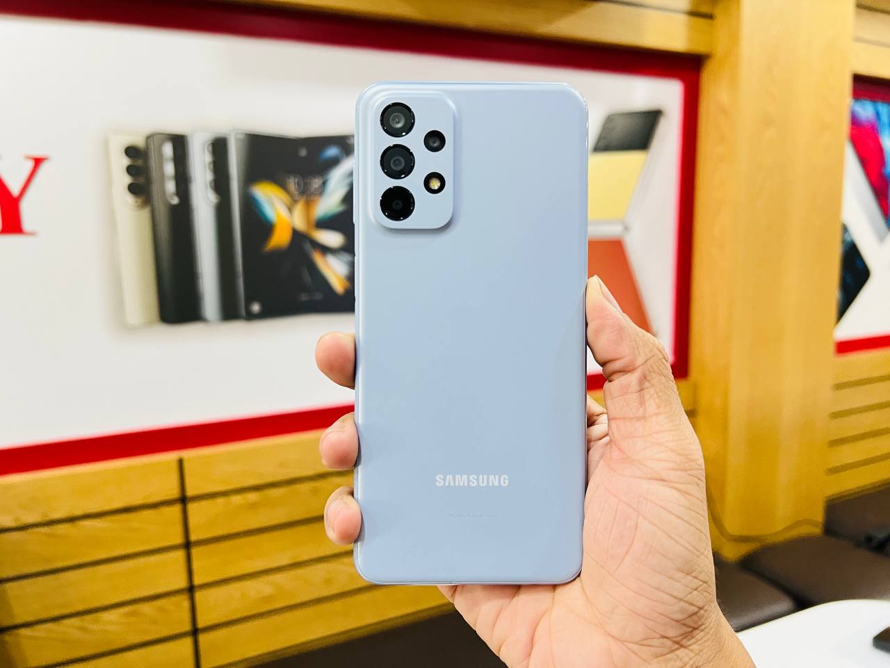 ngoại hình Galaxy A23 5G
