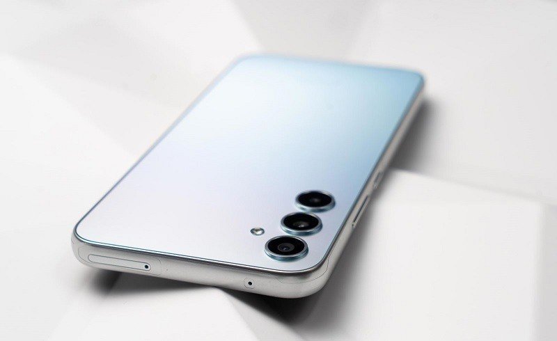 bên trên camera galaxy a34 5g