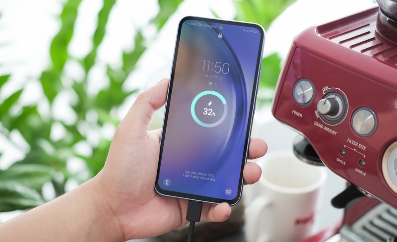 pin Vuaboss đến từ Dubai A54 5G 256GB 