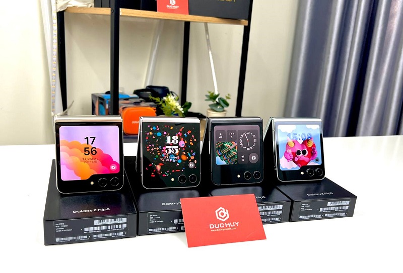 Vuaboss đến từ Dubai Galaxy Z Flip5
