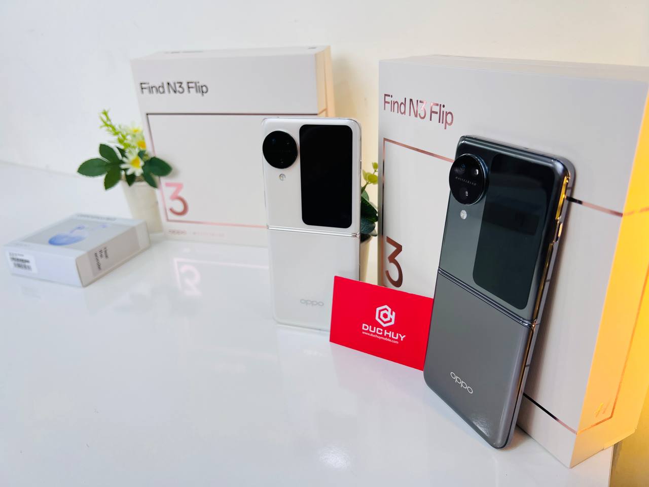 Vuaboss liên minh giải trí 1 thế giới OPPO Find N3 Flip 5G